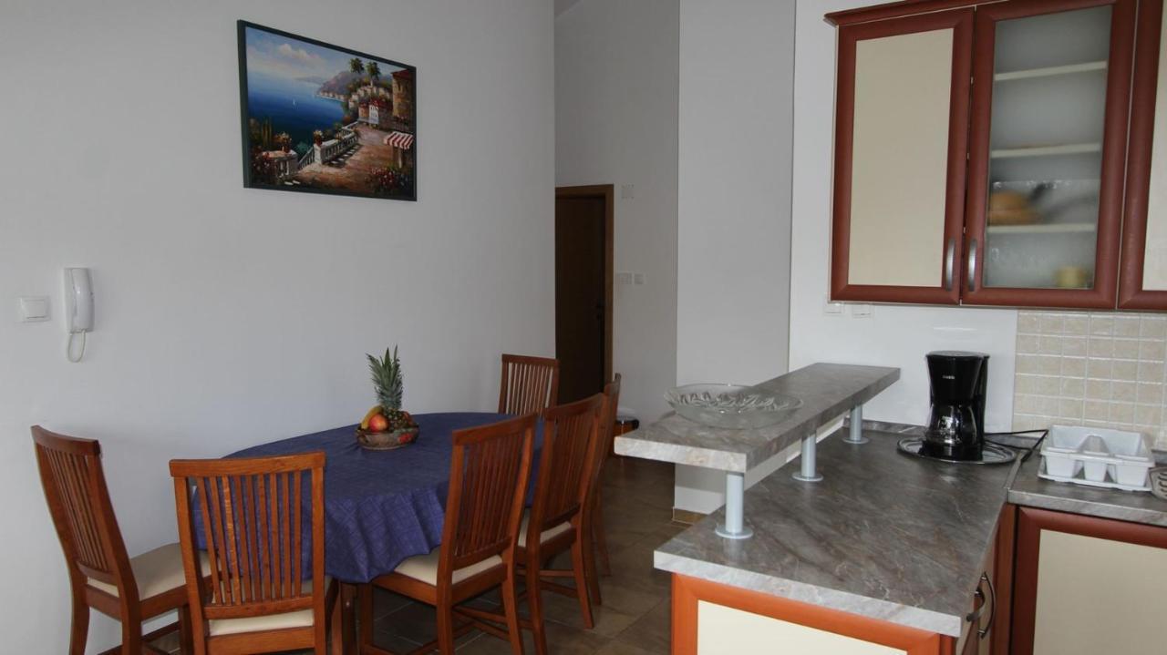 Apartments Vabec Malinska Zewnętrze zdjęcie